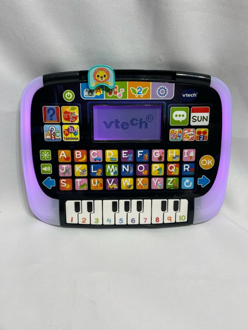 VTech Little Apps Light-Up Tablet EXCELLENT CONDITION Batteries not included